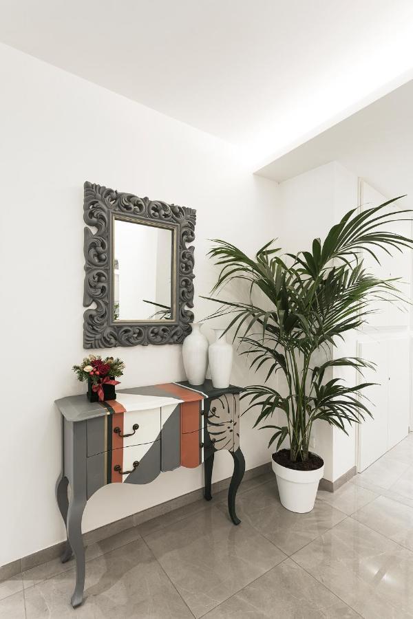 Vaticano Luxury Guest House Rome Bagian luar foto