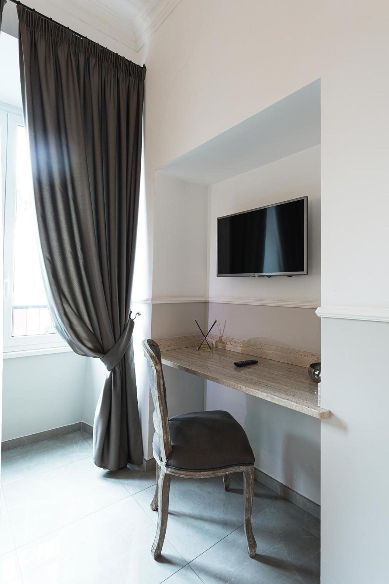 Vaticano Luxury Guest House Rome Bagian luar foto